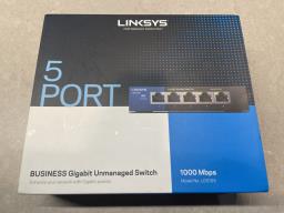 Linksys 5 port Ethernet Switch image 1