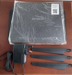 Netgear Nighthawk R7000 Wifi-5 Router image 1