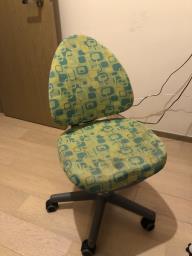 Adjustable design study desk with chair image 8