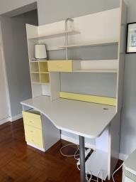Desk with shelves above  Free image 2