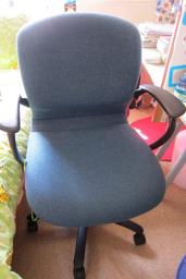 Ergonomic Swivel Chair image 3