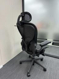 Herman Miller Aeron Chair size C image 2