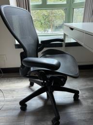 Herman Miller Aeron Chair image 3