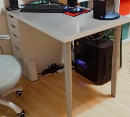 Moving sale Ikea Alexlagkapten desks image 2