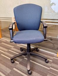 sale of study chairs image 1