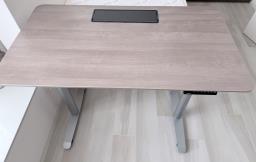 Sit-stand desk by Steelcase image 2