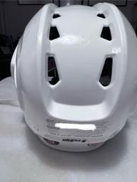 Ice hockey helmet image 4