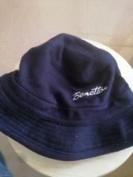 Benetton wool hat image 1