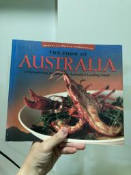 Brand new books image 4