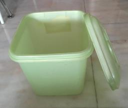 Container with Lid image 2