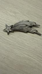 Crystal brooch image 1