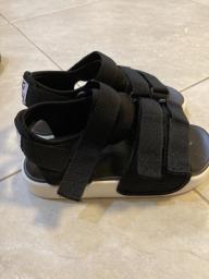 Kid Black sandals image 1