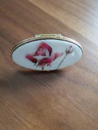 Lipstick holder image 1