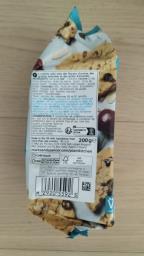 Ms Plant Kitchen Chewy Cherry Bakewell image 2