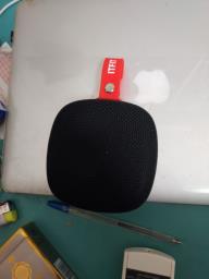 Samsung Bluetooth waterproof speaker image 1