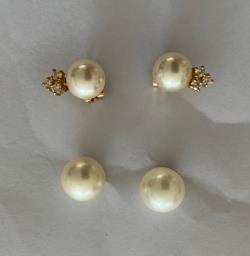 2 Pairs of Pearl Earrings image 1