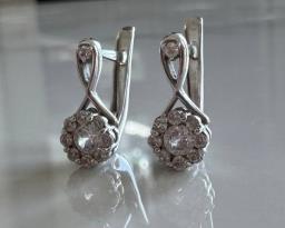 White Gold Earrings with Cubic Zirconia image 3