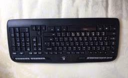 keyboard with wireless mouse image 1