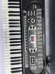 Electric Piano in Good Condition image 4