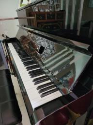 Upright Piano schonberg image 2