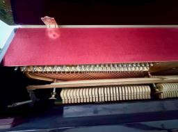 Upright Piano image 3