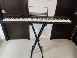 Very new  keyboard with stand 127x27 cm image 1