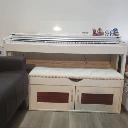 White electronic keyboard image 1