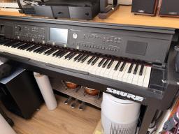 Yamaha Clavinova Cvp 705 image 3