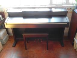 Yamaha Clp340 image 1