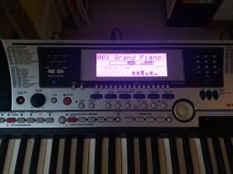 Yamaha Psr-550 Keyboard image 2