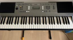 Yamaha Psr E353 image 1