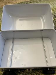 Japan Shinkansen tin food carry case image 7
