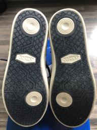 Kids shoes image 2