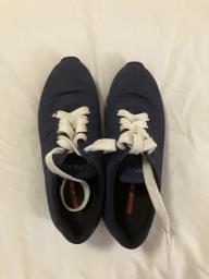 Prada unisex kids shoes size 34 image 4