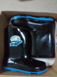Shinkansen rainboot image 4
