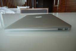 Apple Macbook Air 11 inch image 2