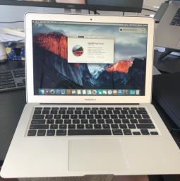 Apple Macbook Air late 2010 image 2