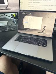 Apple Macbook Pro 16 i9 image 1