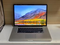 Apple Macbook Pro 17 inch image 1