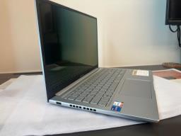 Asus Vivobook 15x Oled i7 laptop image 10