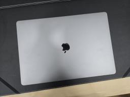 Macbook Pro 2019 image 1