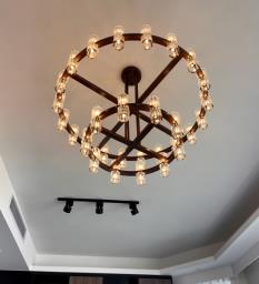Chandelier image 2