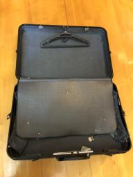 Hard case excellent travel suitcase image 1