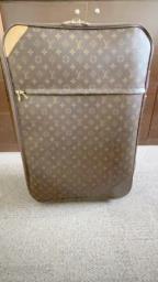 Louis Vuitton monogram suitcase image 2