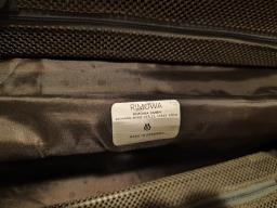 Rimowa cabin size luggage  suitcase image 5