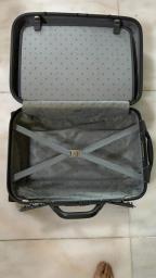 Samsonite Carry On Suitcase image 3