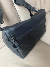 Zara triangle-shape bag image 1