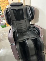 Udivine V Massage Chair The Osim Massage image 1