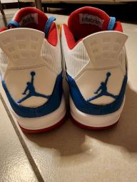 Air Jordan image 2