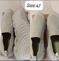 Men sports shoes 4 pairs image 7